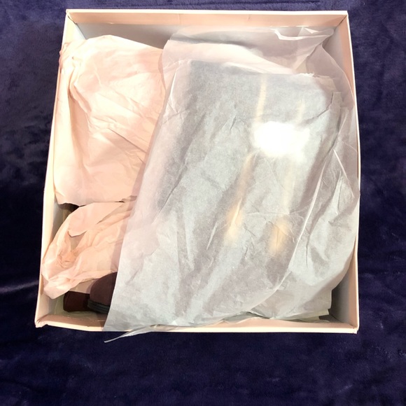 Justfab flat boots, never worn color burgundy - Picture 2 of 5